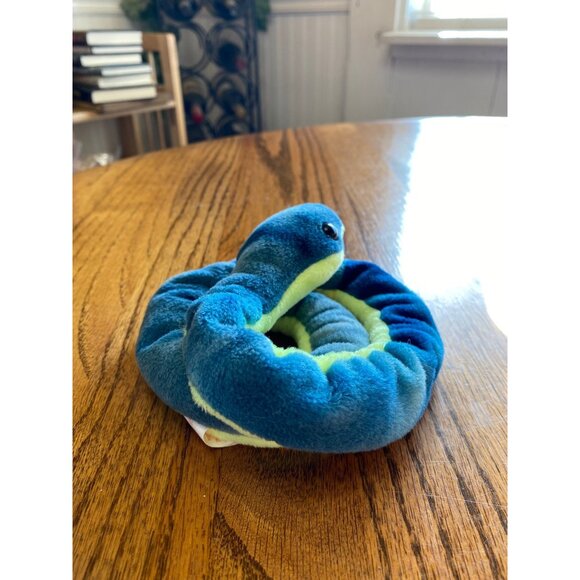 Ty Beanie Babies Hissy Plush Snake 1997 Blue & Green Polyester Fiber Collectible - Picture 7 of 8